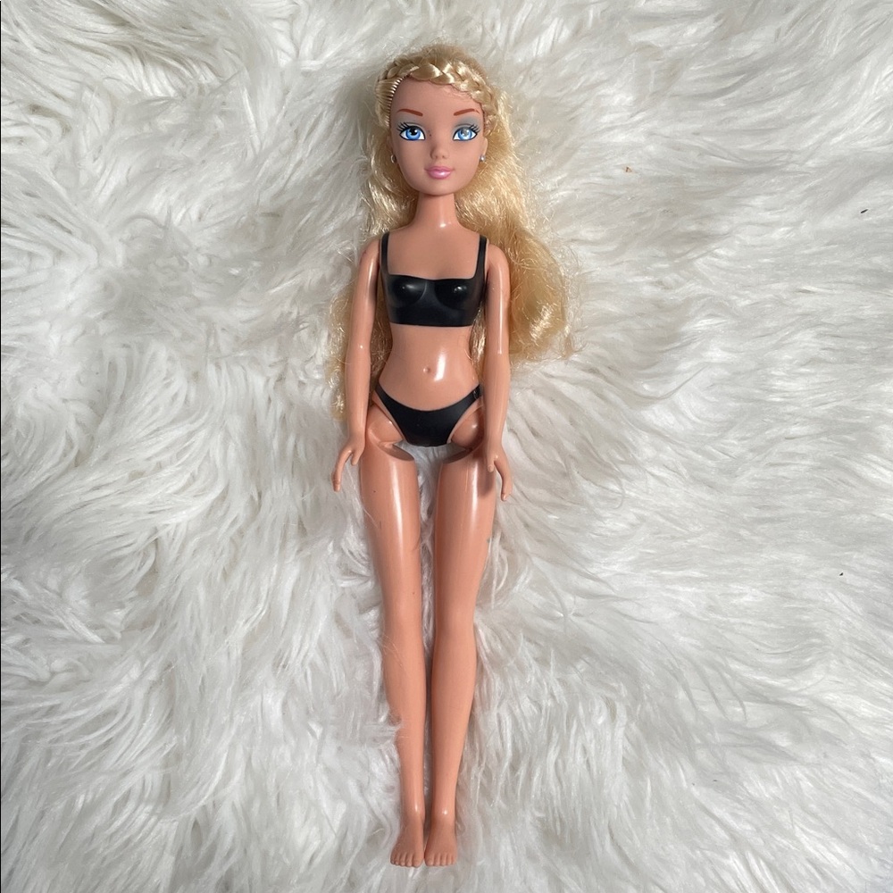 HTF 2007 Y2K Shrek The Third Kung Fu Princess Sleeping Beauty Doll